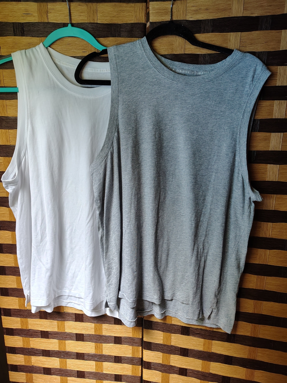 Fabletics Sleeveless Muscle Tee Set in White and Gray
